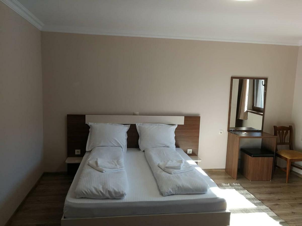 Слънчевата Къща Hotel Kovačevica Buitenkant foto