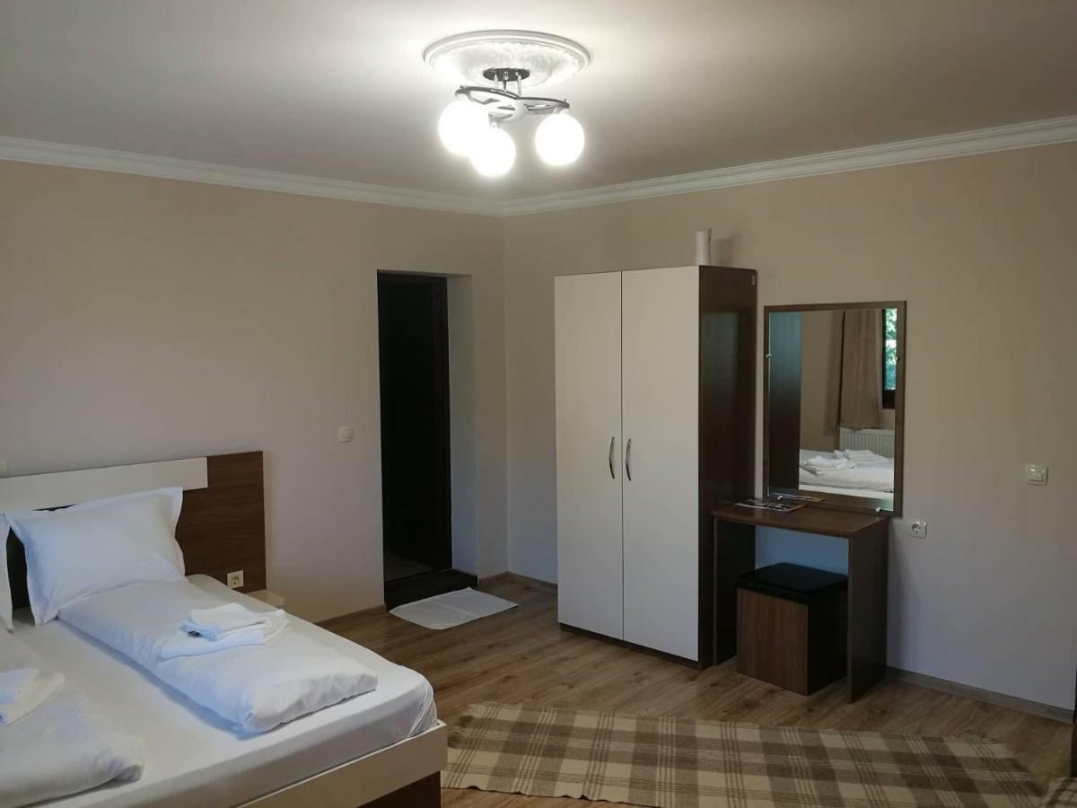 Слънчевата Къща Hotel Kovačevica Buitenkant foto